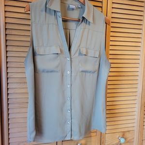 Soho by New York & Co. Jeans Green Button Down Sleeveless Cami with Pock…